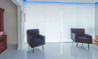 CASA EN VENTA AMUEBLADA EN HARAS DEL BOSQUE.