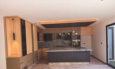 Excelente casa en venta en San Angel V