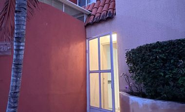 🏡✨ Casa en Condominio Oasis – Xochitepec ¡Vive con comodidad, seguridad y estilo en un entorno exclusivo! 🌟 📍 A solo 2 min de la Autopista del Sol