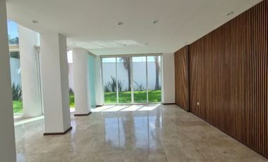 CASA EN RENTA EN LA CONCEPCIÓN ZAVALETA