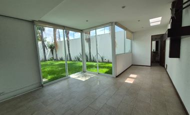 CASA EN RENTA EN LA CONCEPCIÓN ZAVALETA