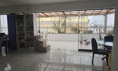 DEPARTAMENTO DUPLEX DE LUJO EN PLENO CENTRO DE CHICLAYO