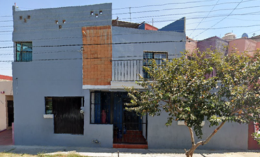 Casa en Venta Jardines de Santa Isabel Guadalajara Adjudicada