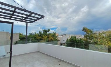 Casa en Renta en Cancún doble  Terreno en Residencial Arbolada