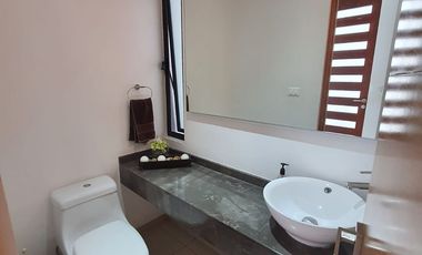 CASA EN VENTA EN ALTO LAGO MUY AMPLIA