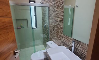 CASA EN VENTA EN ALTO LAGO MUY AMPLIA