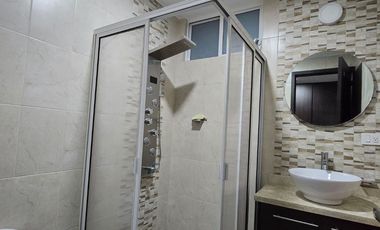 Renta amplia casa seminueva en La Calera