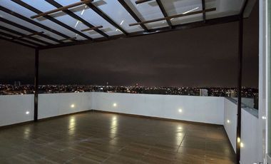 Renta amplia casa seminueva en La Calera