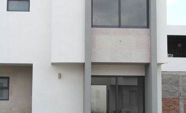 🏡 ¡La casa que soñabas te espera en Residencial Santa Fe, Morelia!