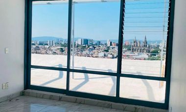 RENTA PENTHOUSE REMODELADO IDEAL PARA OFICINAS O HABITACIONAL GUADALAJARA CENTRO