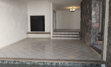 CUERNAVACA CHAPULTEPEC CASA EN RENTA EN PRIVADA CON VIGILANCIA