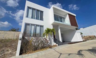 Casa en venta Residencial Río Blanco cerca del nuevo IMSS