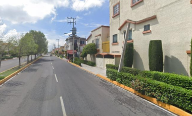 HERMOSA CASA EN VENTA EN FRACC. VILLA REAL, TECAMAC