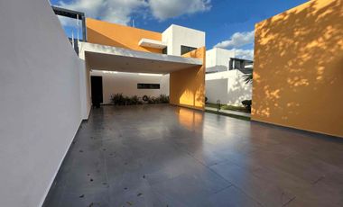 Casa en venta en Temozón Norte – 4 recamaras, gran terreno.