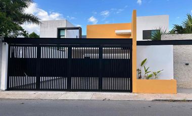 Casa en venta en Temozón Norte – 4 recamaras, gran terreno.