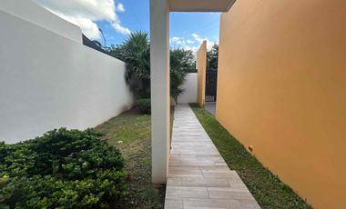 Casa en venta en Temozón Norte – 4 recamaras, gran terreno.