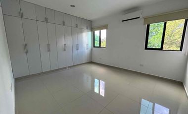 Casa en venta en Temozón Norte – 4 recamaras, gran terreno.