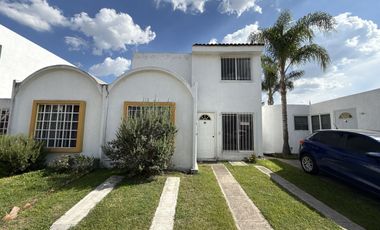 Casa en coto en RENTA en Los Olivos, Tlaquepaque.