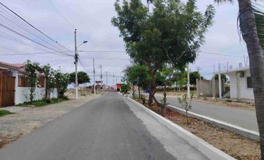 De oportunidad En Venta Terreno Frente a Entrada A Punta Blanca Santa Elena