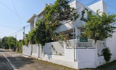 Rumah 2 Lantai Siap huni di utara Stadion Maguwo, dekat Jogja Bay dan SD Model