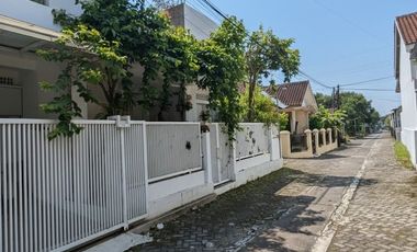 Rumah 2 Lantai Siap huni di utara Stadion Maguwo, dekat Jogja Bay dan SD Model