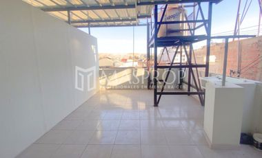 DEPARTAMENTO EN SEGUNDO PISO EN ALQUILER – CALLE ZELA 🏡