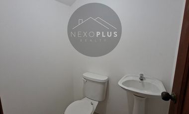 En Machala, Av. Onceava Norte se Vende Villa con losa para Proyección de otro piso