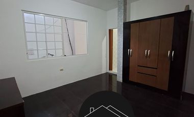 En Machala, Av. Onceava Norte se Vende Villa con losa para Proyección de otro piso