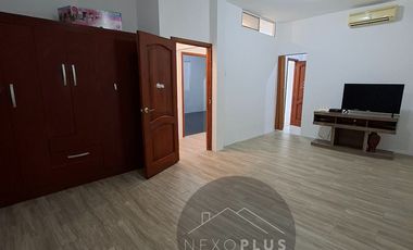 En Machala, Av. Onceava Norte se Vende Villa con losa para Proyección de otro piso