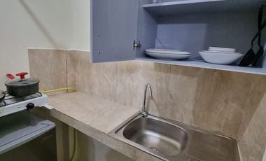 Suite Amoblada en Alquiler en Urdenor,  Planta Baja, 1 Baño, Norte de Guayaquil, Parqueo,  Seguridad.