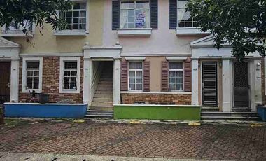Disewakan Townhouse murah Taman ayu