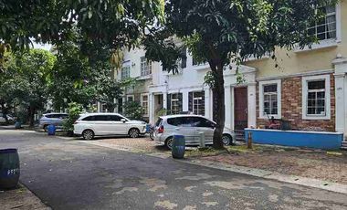 Disewakan Townhouse murah Taman ayu