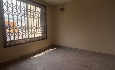 Alquiler departamento en la avenida Domingo Comin , sur de Guayaquil