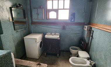 Imperdible Inversión en Castro: Casona de 19 Dormitorios frente a Mirador Chacabuco