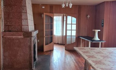 Imperdible Inversión en Castro: Casona de 19 Dormitorios frente a Mirador Chacabuco