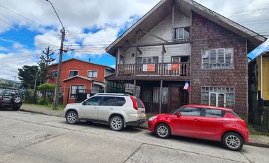 Imperdible Inversión en Castro: Casona de 19 Dormitorios frente a Mirador Chacabuco