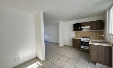 Casa en renta en Coto en Parques de Tesistan