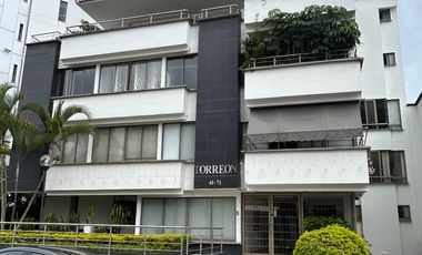VENDO APARTAMENTO PARA REMODELAR A SU GUSTO EN EDIFICIO TORREON EN CABECERA DEL LLANO EN BUCARAMANGA