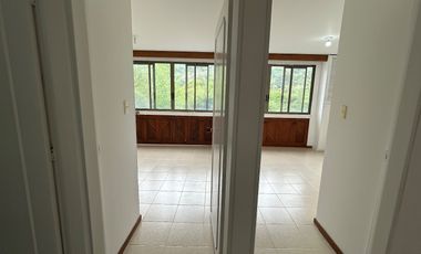 VENDO APARTAMENTO PARA REMODELAR A SU GUSTO EN EDIFICIO TORREON EN CABECERA DEL LLANO EN BUCARAMANGA