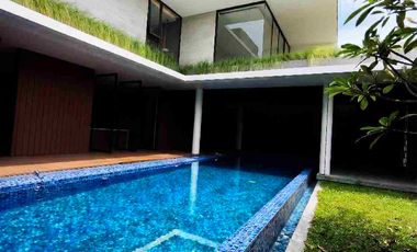 Dijual rumah mewah Full Furnished baru di Telaga Bodas Gajahmungkur