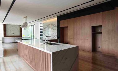 Dijual rumah mewah Full Furnished baru di Telaga Bodas Gajahmungkur