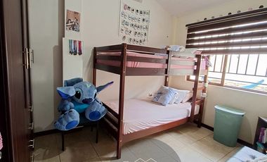 En Venta en Machala en Av. Onceava Norte Se Vende LInda Villa Independiente de 3 Dormitorios