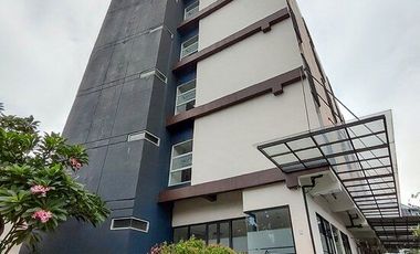 Jual Azka Hotel Managed by Salak Hospitality (Hotel Berbintang) Matraman 655m 5 lantai (47 kamar), hotel bagus harga nego