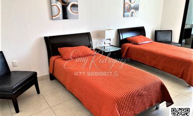 CASA EN RENTA, LOMAS DE GRAN JARDÍN. León,Gto; AMUEBLADA, EQUIPADA, 3 REC. CON BAÑO 3 AUTOS