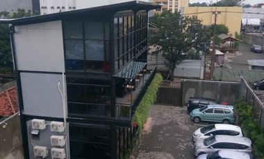 Ruko Bagus & Terawat, 3 Lantai di Kebon Jeruk, Jakarta Barat – Lokasi Strategis