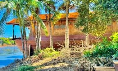 Traditional Thai-style house for rent by the Chao Phraya River, Mueang District, Ayutthaya.