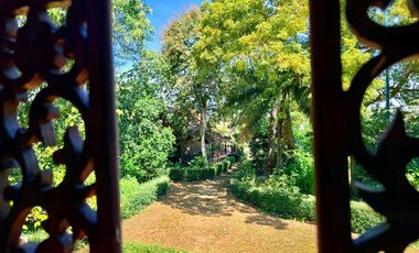 Traditional Thai-style house for rent by the Chao Phraya River, Mueang District, Ayutthaya.