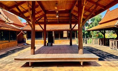 Traditional Thai-style house for rent by the Chao Phraya River, Mueang District, Ayutthaya.