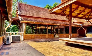 Traditional Thai-style house for rent by the Chao Phraya River, Mueang District, Ayutthaya.