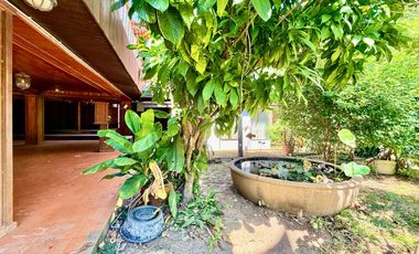 Traditional Thai-style house for rent by the Chao Phraya River, Mueang District, Ayutthaya.